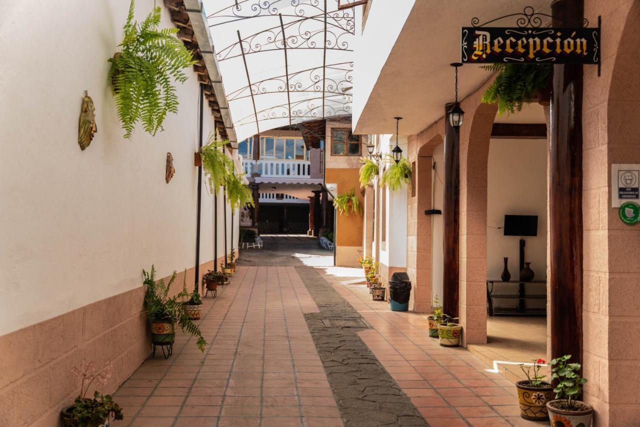 Casa Graciela Hotel Pátzcuaro מראה חיצוני תמונה