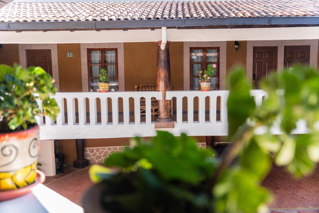 Casa Graciela Hotel Pátzcuaro מראה חיצוני תמונה